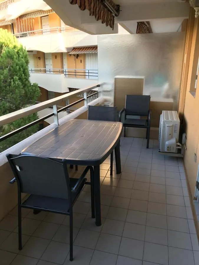 Residence La Miougrano Frejus Plage 0*,