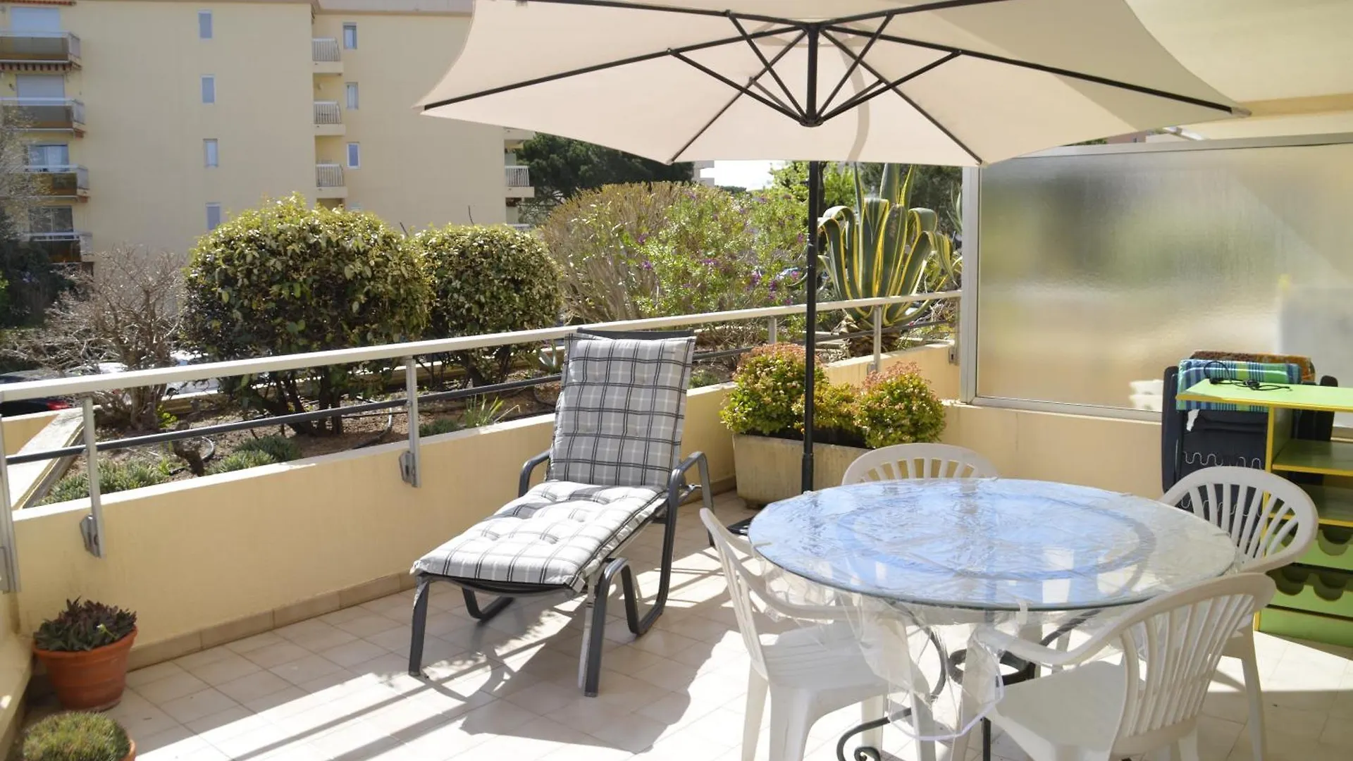 Residence La Miougrano Frejus Plage Apartment