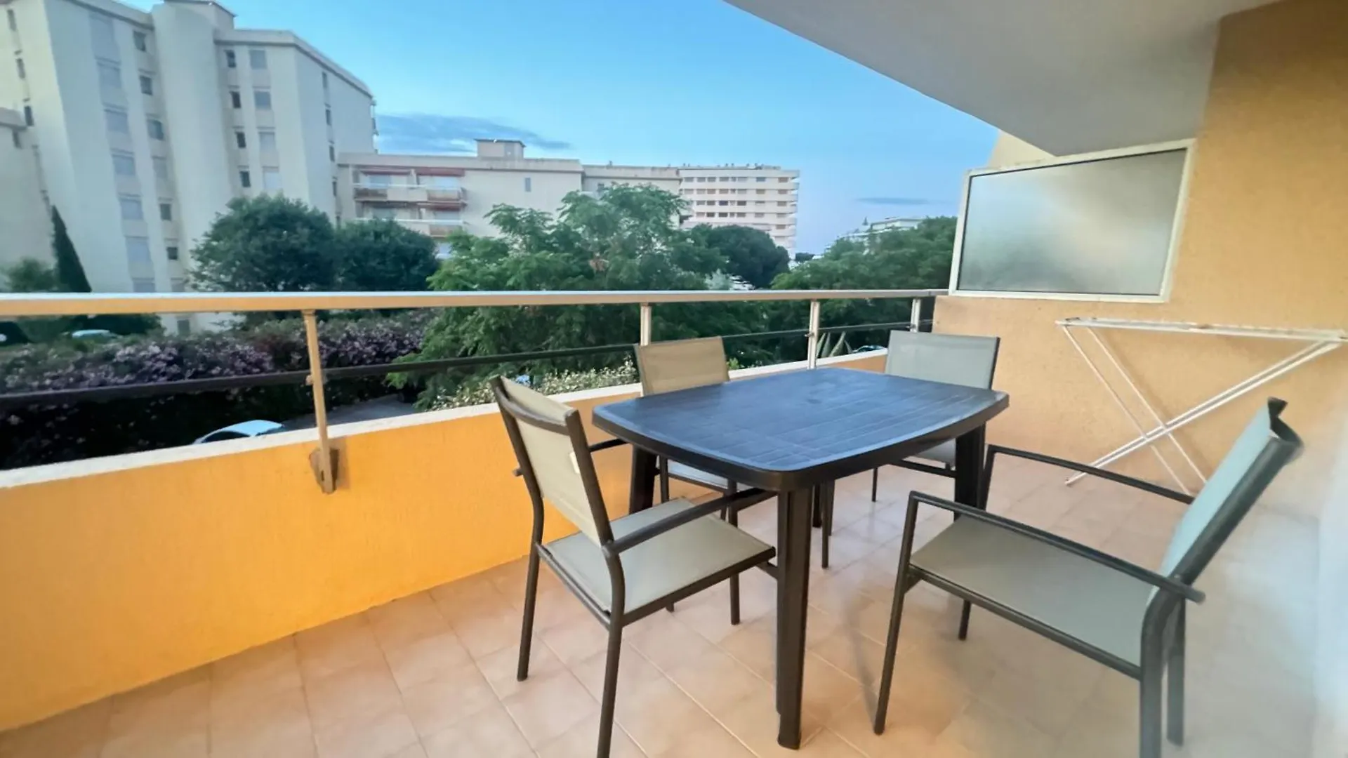 Residence La Miougrano Frejus Plage France
